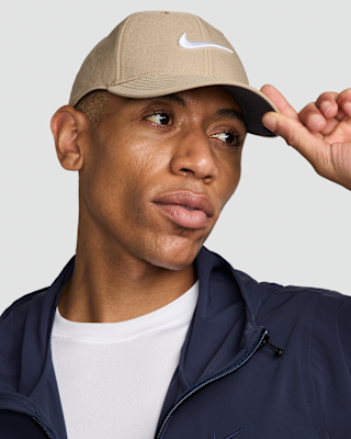 NIKE公式】ナイキ Dri-FIT クラブ ストラクチャード スウッシュ